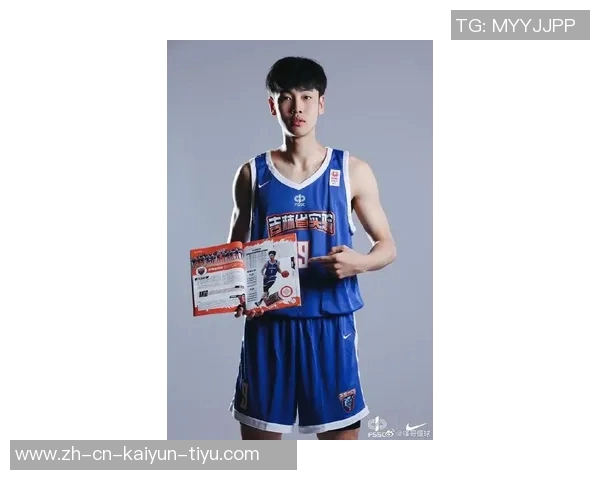 2025年耐克峰会精彩回顾中国球员张博源表现亮眼贡献6分2板1断1助